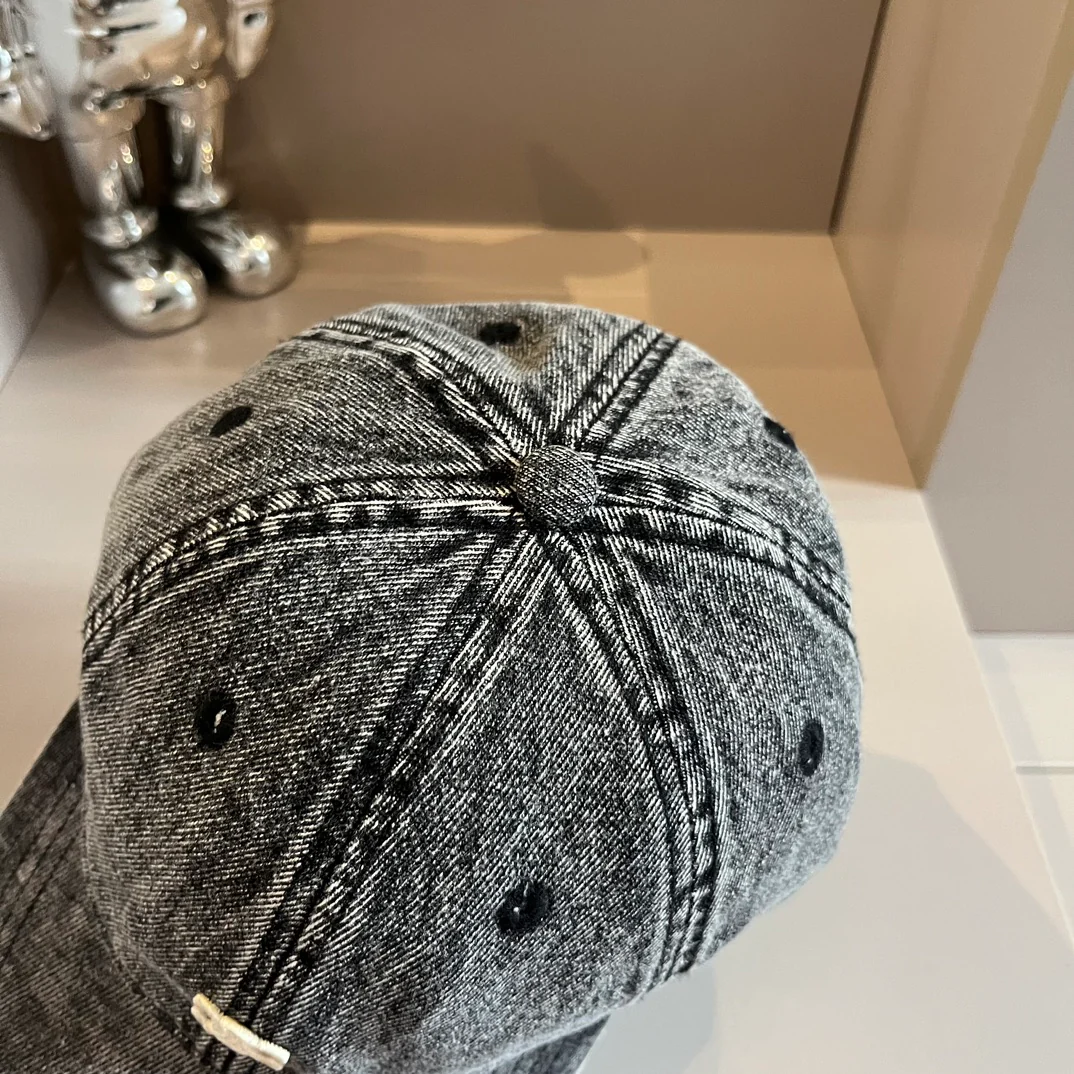 Celine - Бейсболка из выстиранного денима - Серая