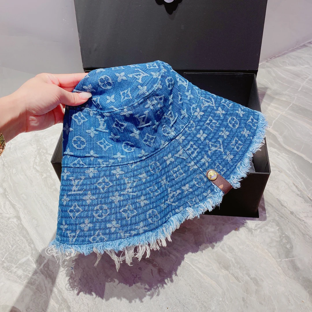 Джинсовая шапка-ушанка LV Monogram - 1