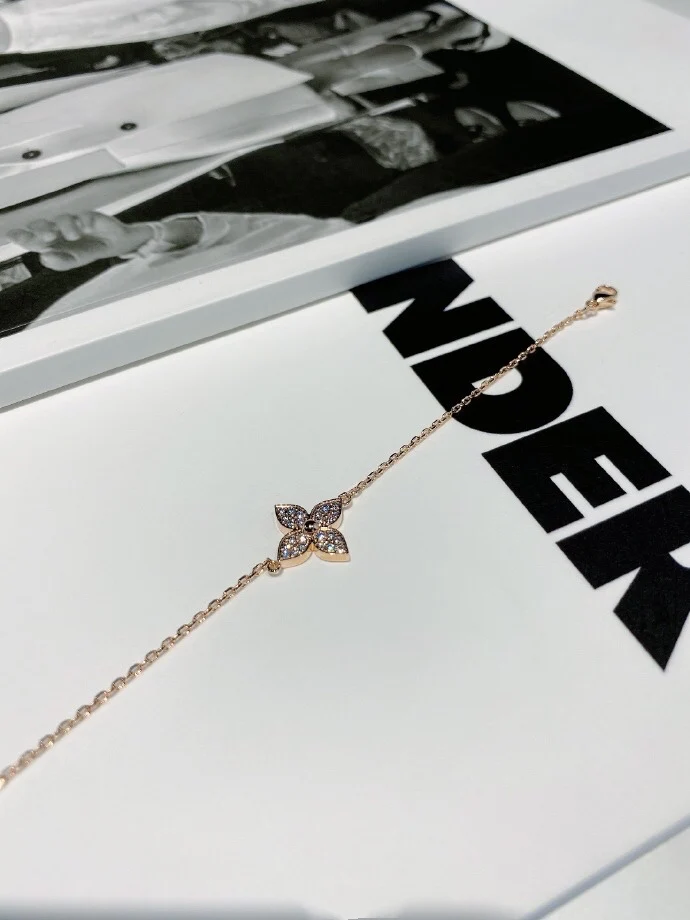 Браслет LV - 11