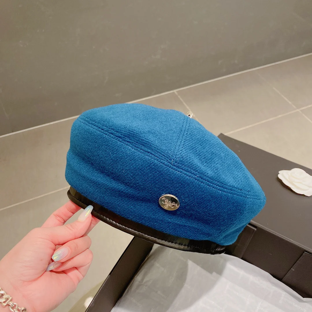 Шерстяной берет Prada - синий