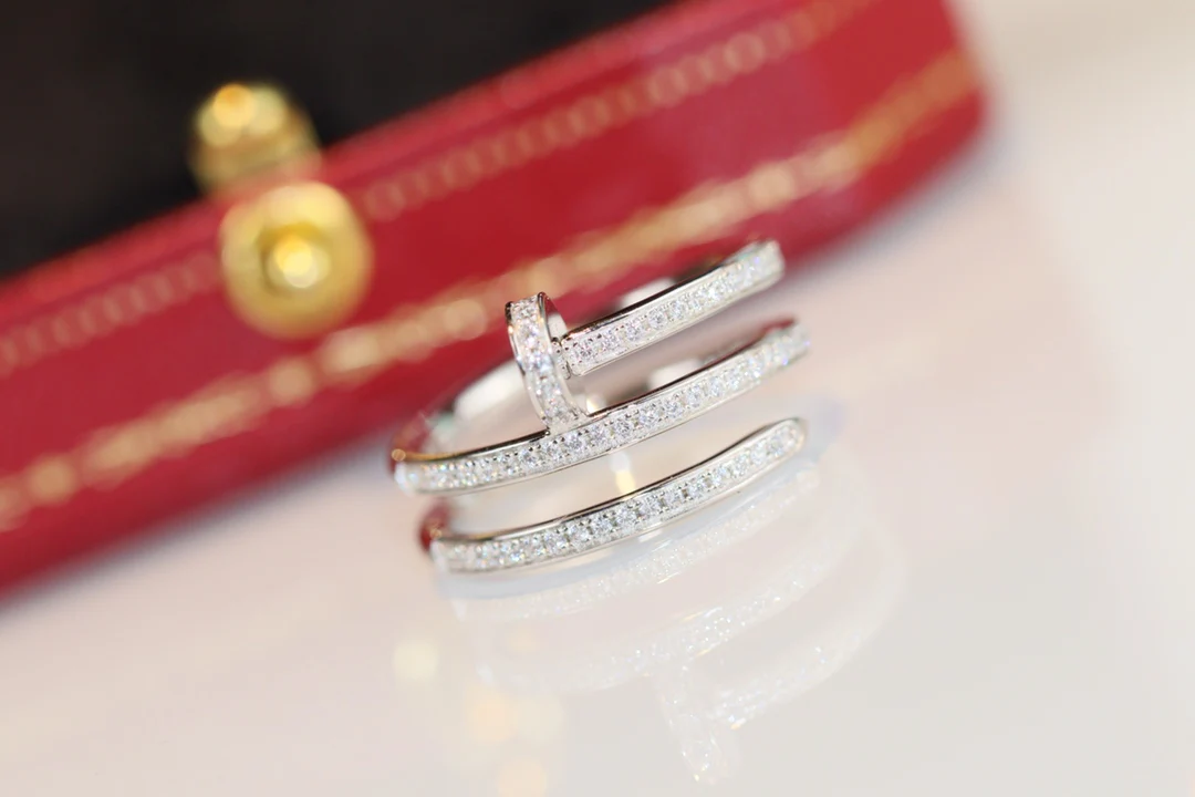 Кольцо Cartier с тремя гвоздями - белое золото - полностью бриллиантовое