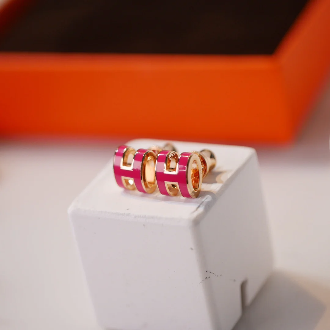 Серьги и гвоздики Hermes