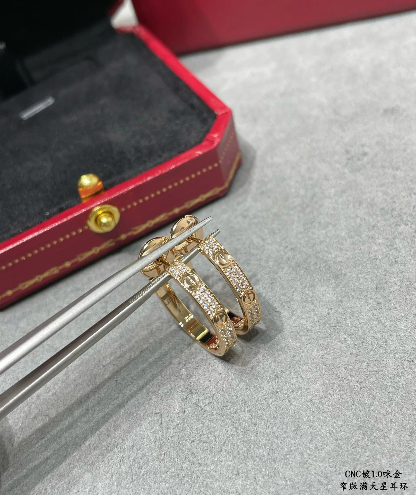 Серьги Cartier 005