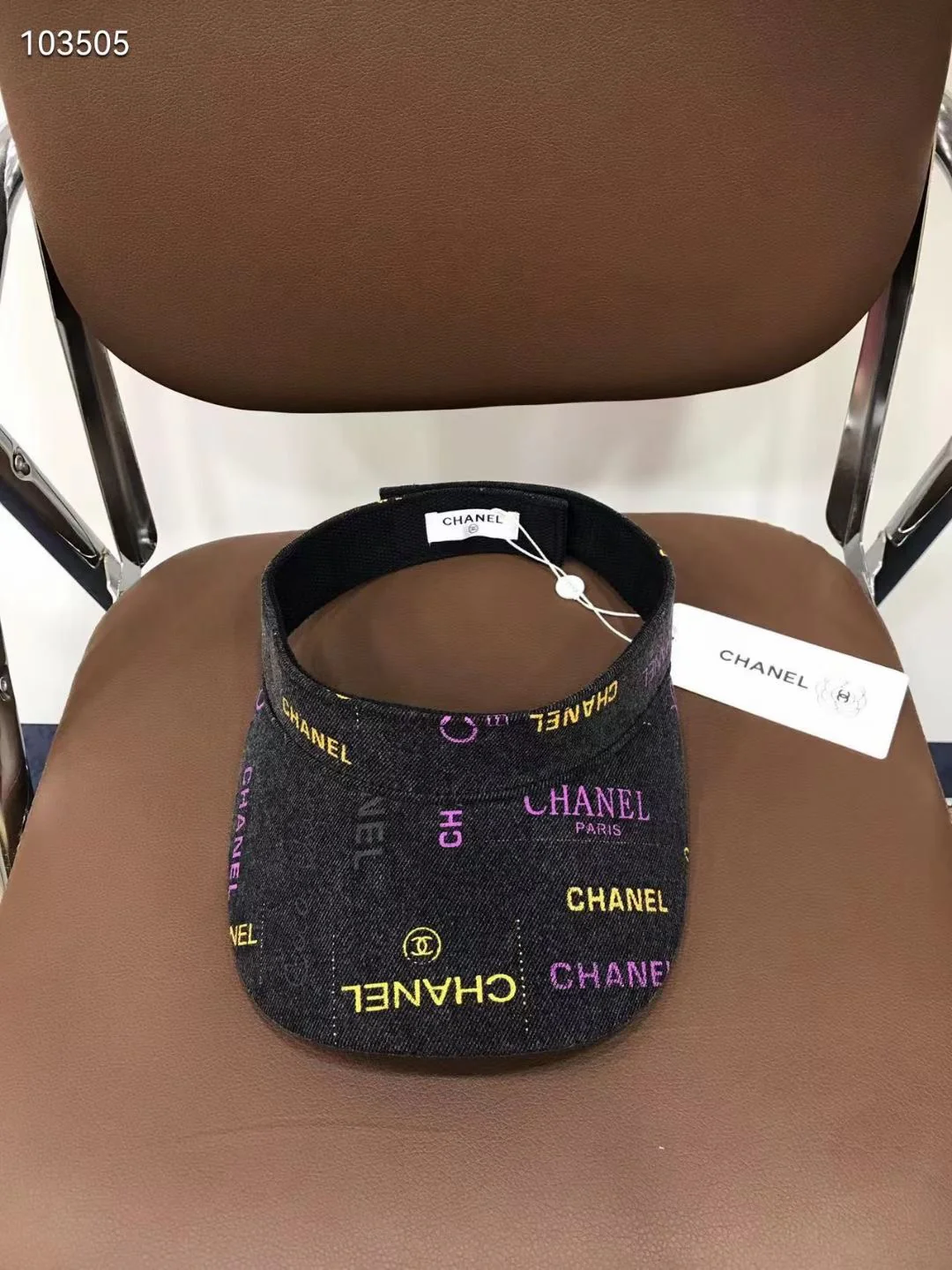 Солнцезащитный козырек Chanel с открытым верхом - 10