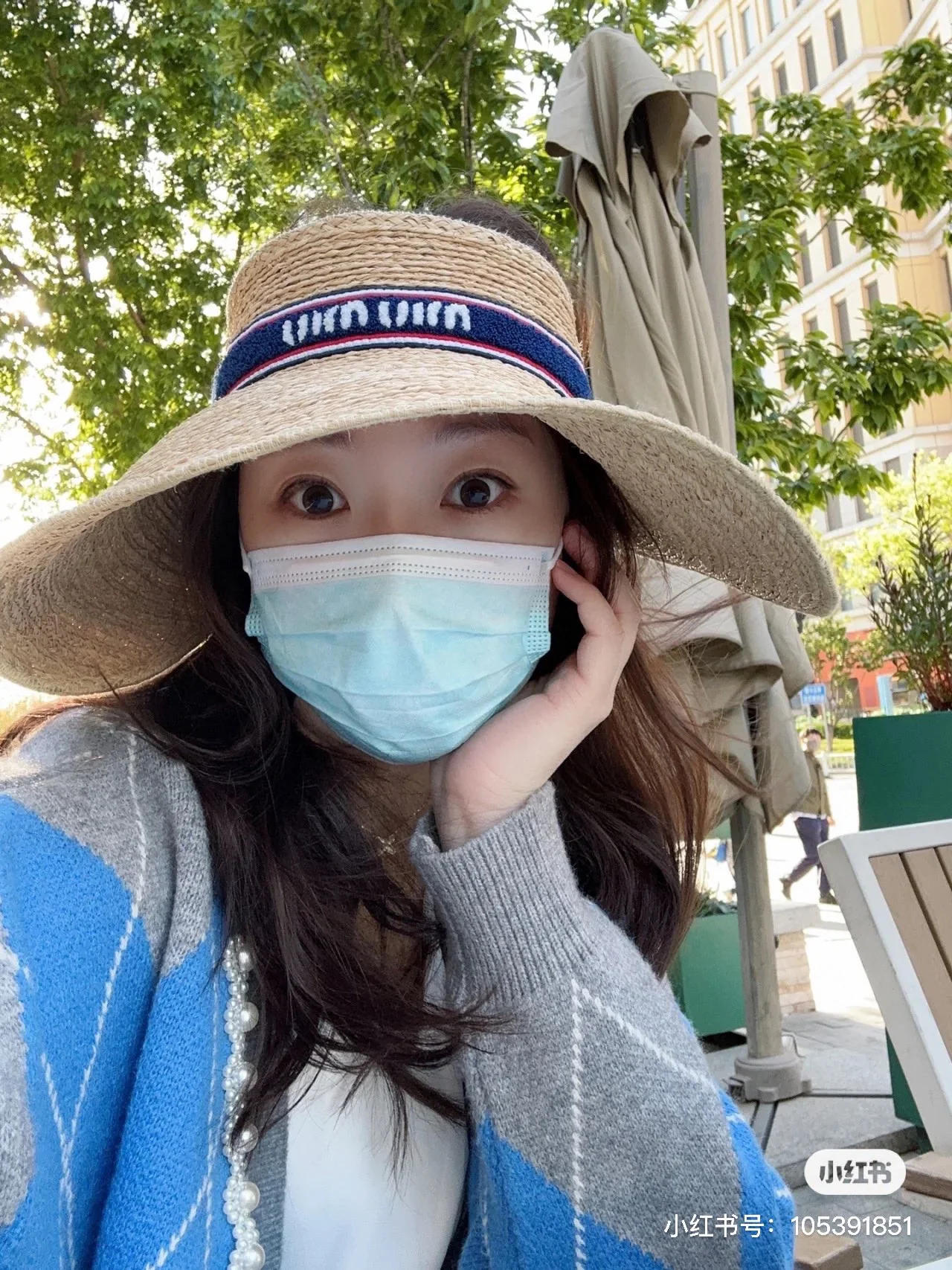 Miu Miu - Универсальная и элегантная шляпа из рафии