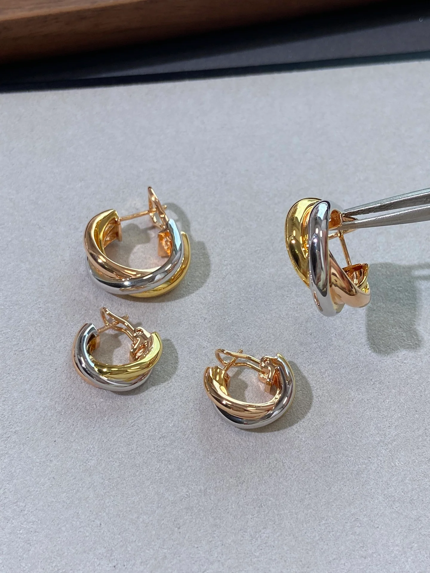 Серьги Cartier 045