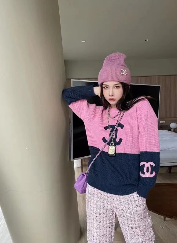 Chanel - Вязаная шапка из кроличьего меха - Розовая