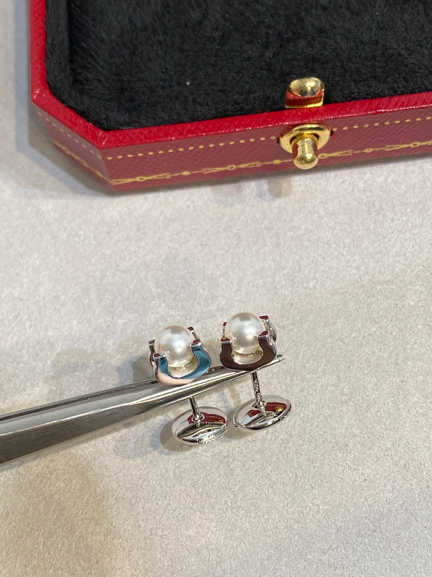 Серьги Cartier 019