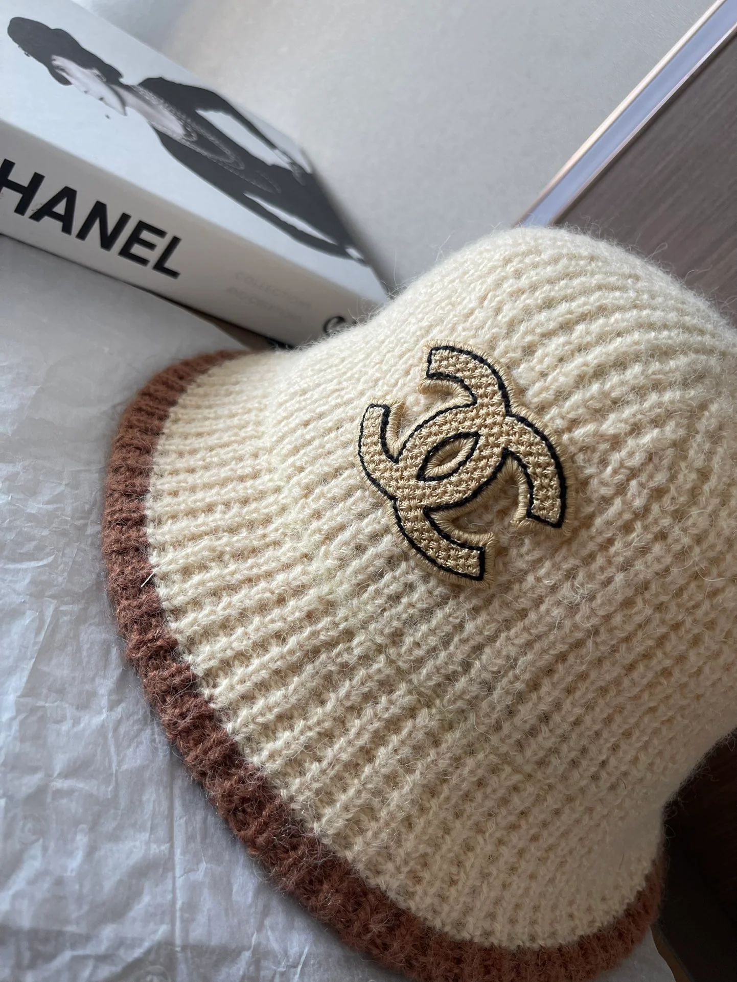 Chanel - Шерстяная панама - Белая