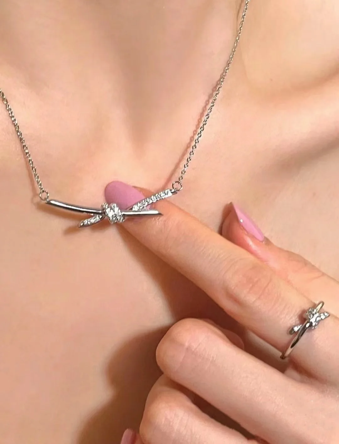 Колье Tiffany 103