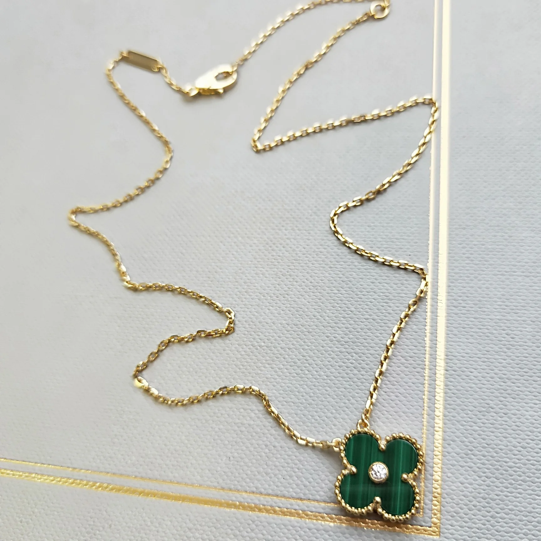 Малахитовое колье VCA