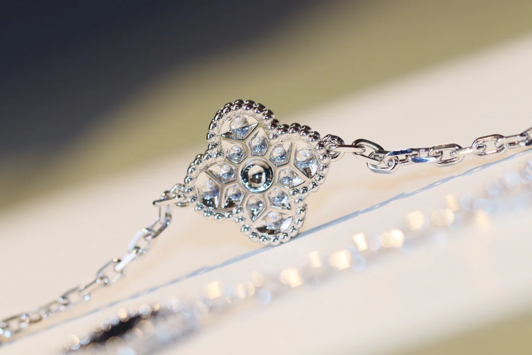 Van Ville - Колье 033