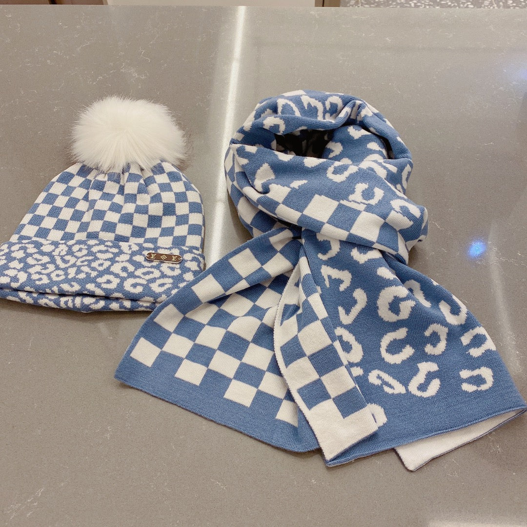 Шапка LV Damier синего цвета