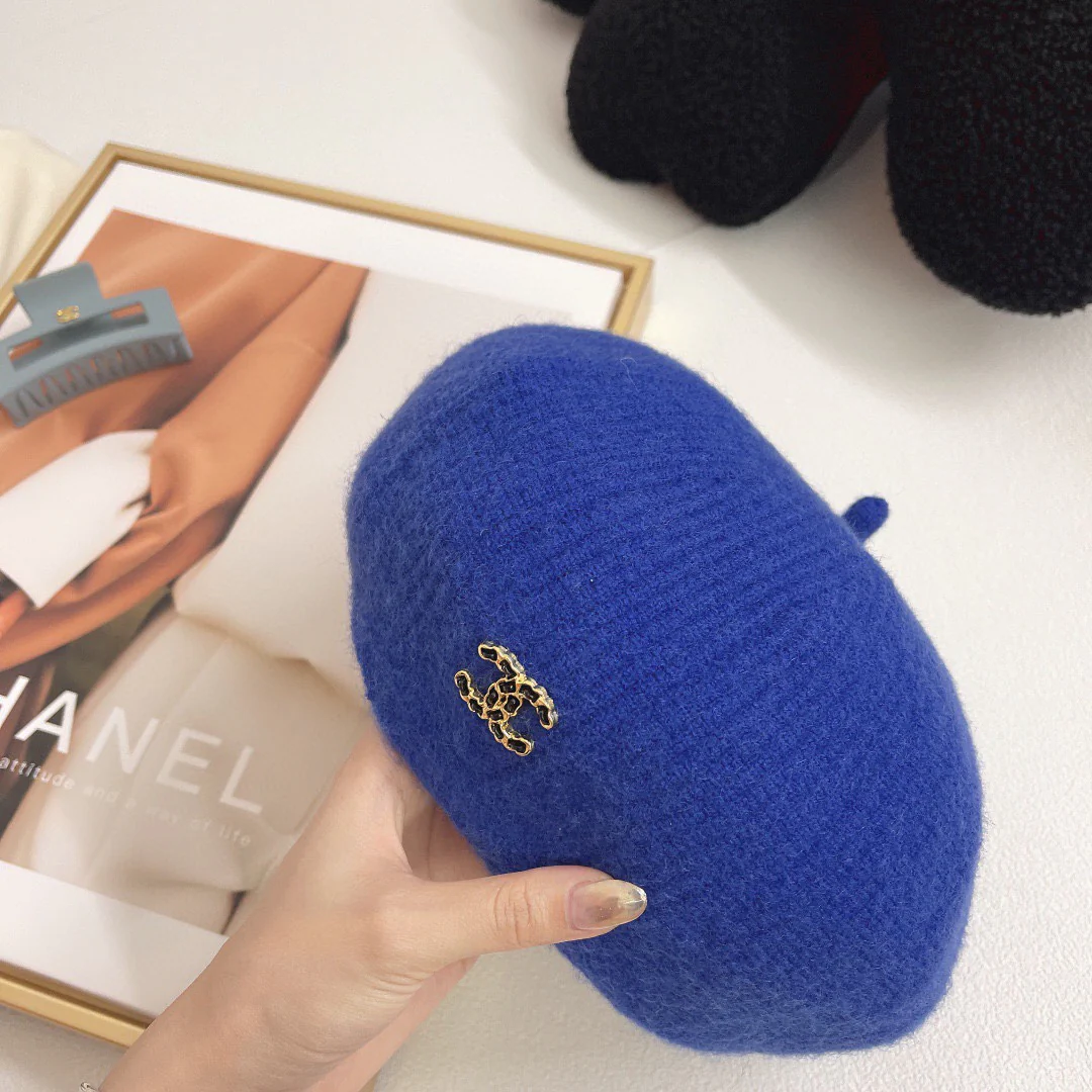 Шерстяной берет Chanel
