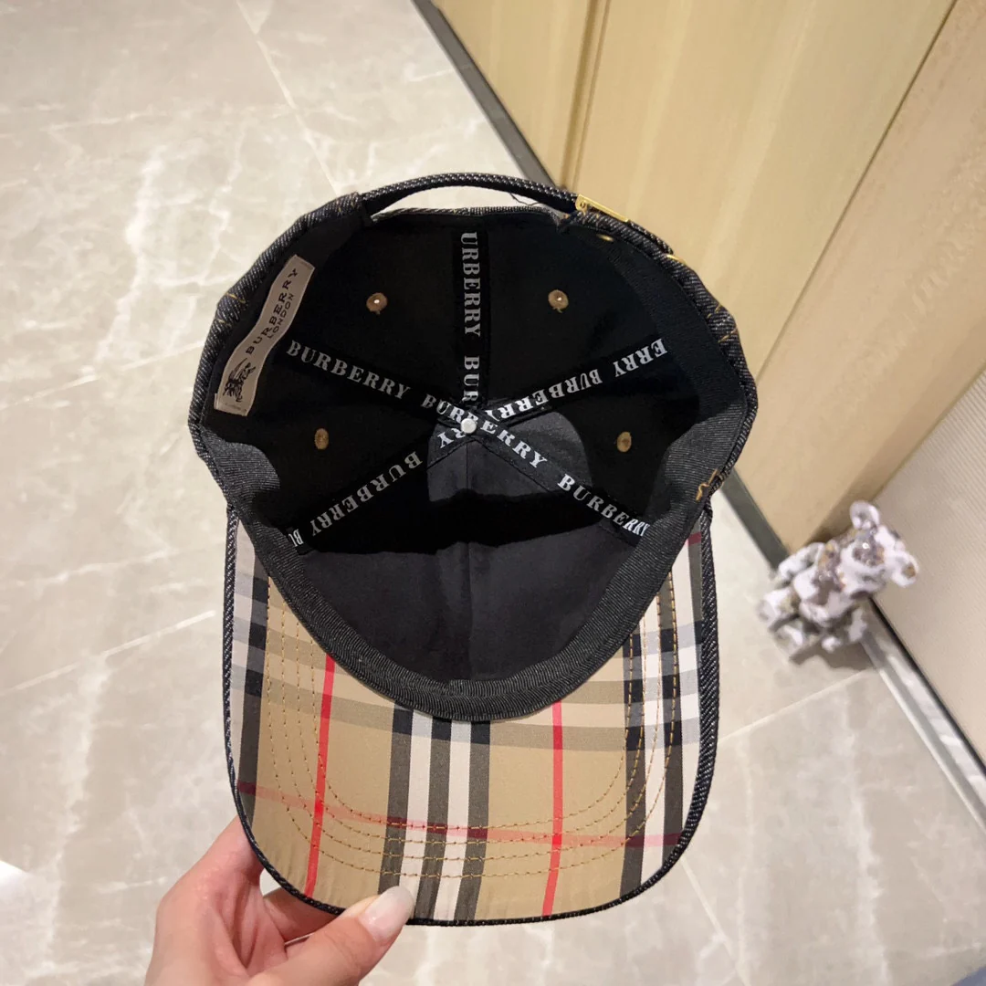 Новая бейсболка Burberry 2023 с вышитым медведем