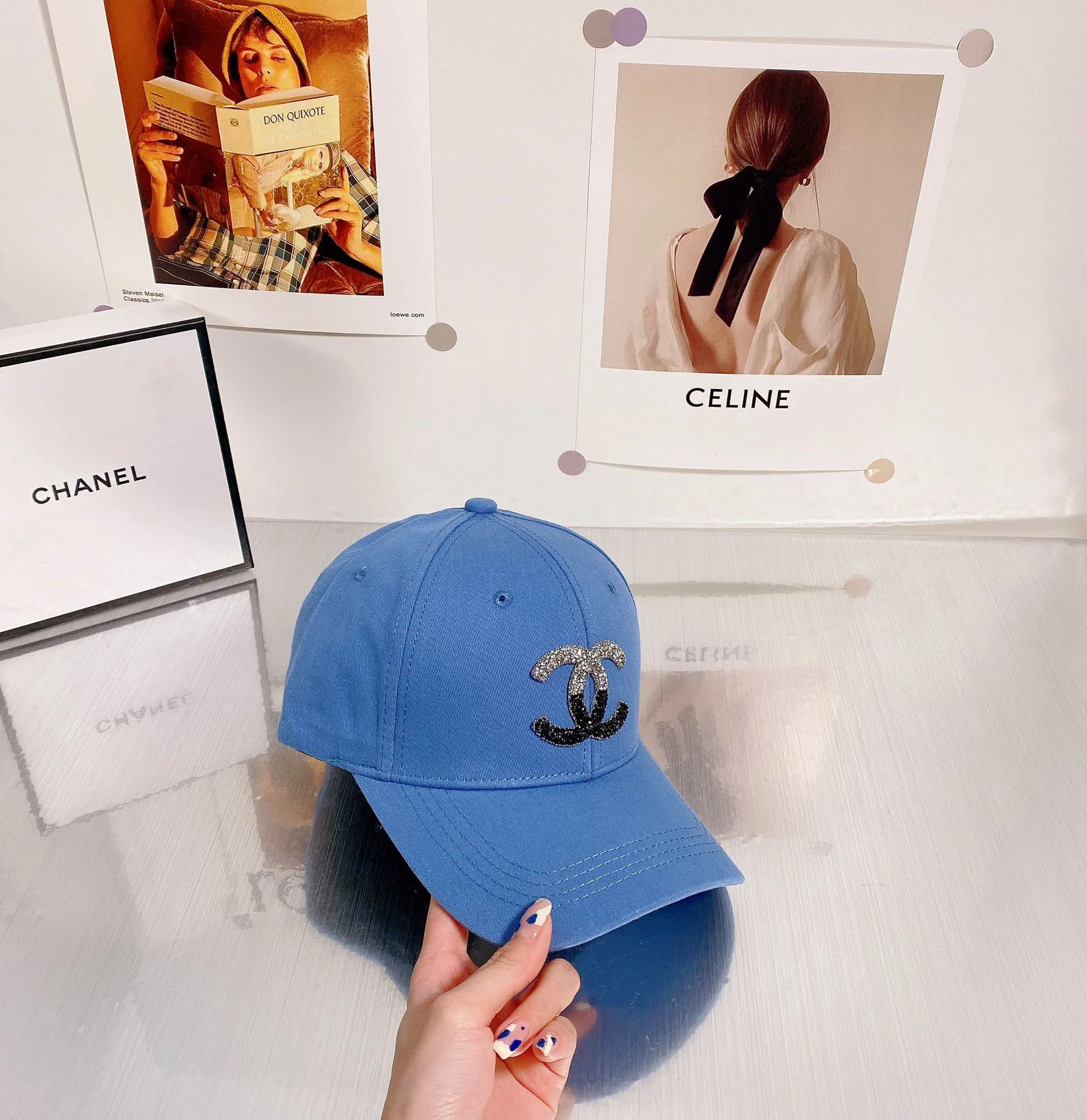 Новинка сезона весна/лето 2022 от Chanel - кепка-?уточка? - синяя