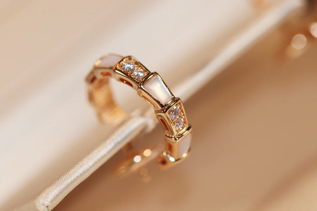 Серьги Bvlgari 037