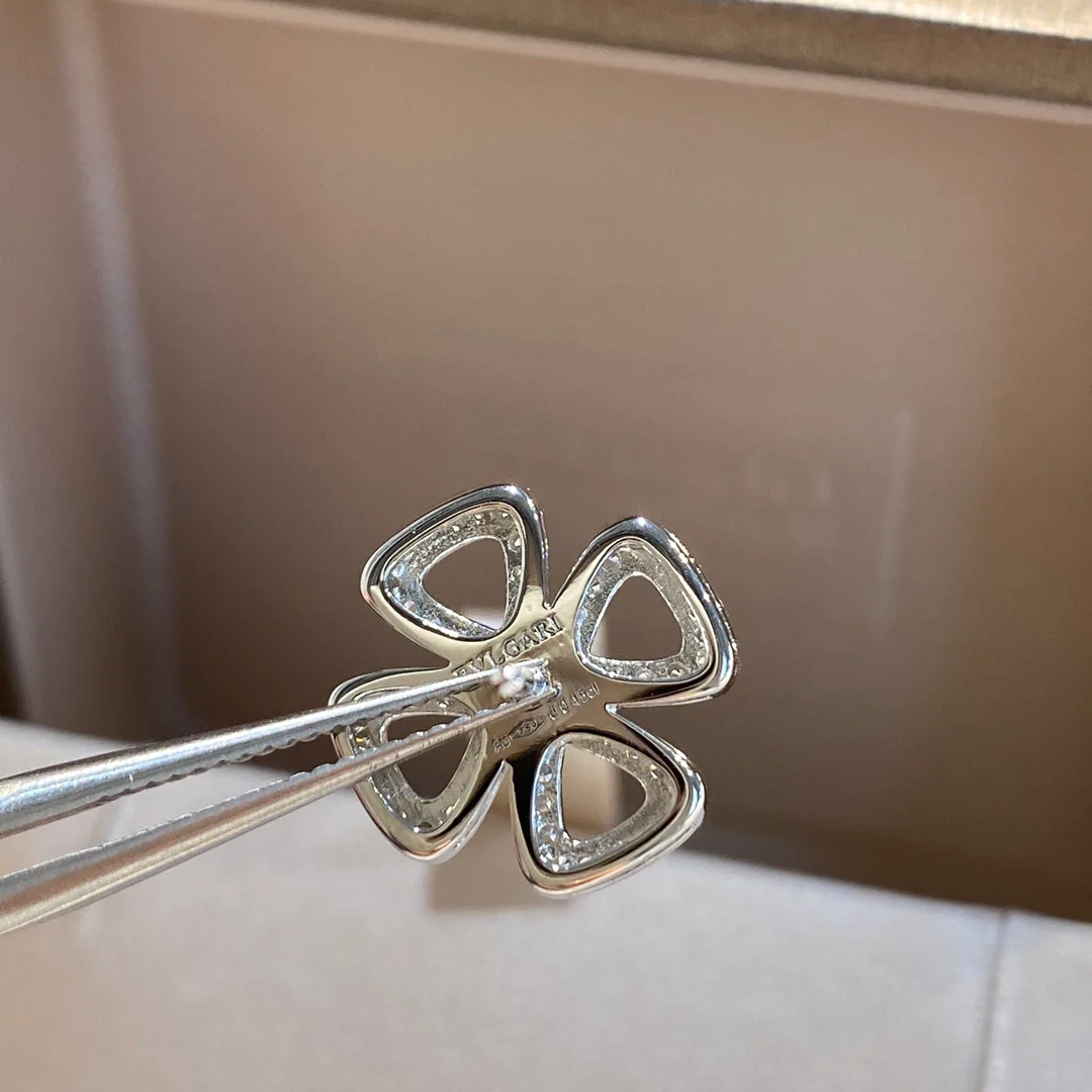 Серьги Bvlgari 040