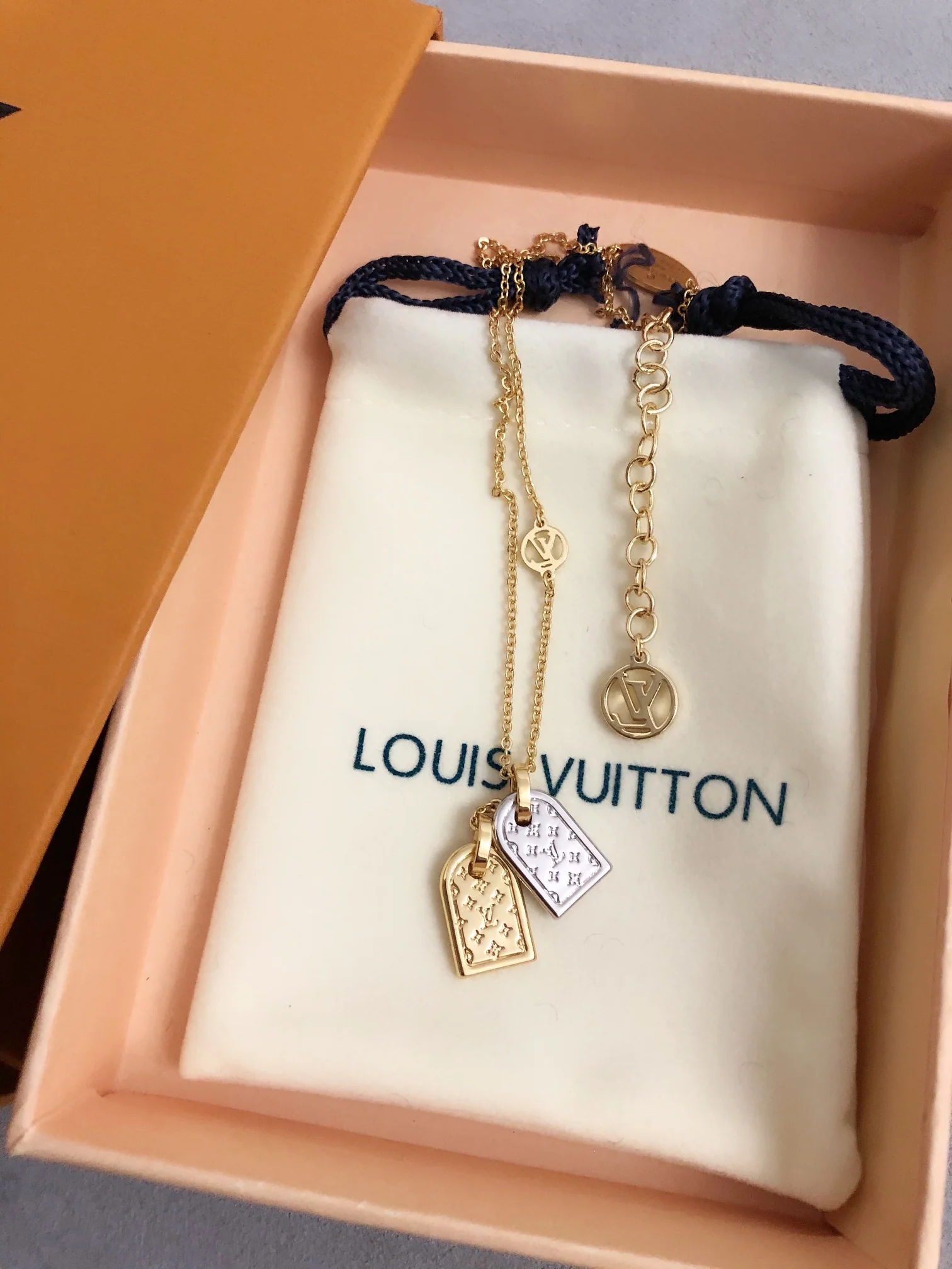 LV-Ожерелье 003