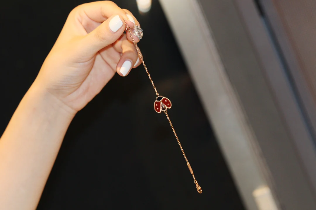 Браслет VCA ?Божья коровка?