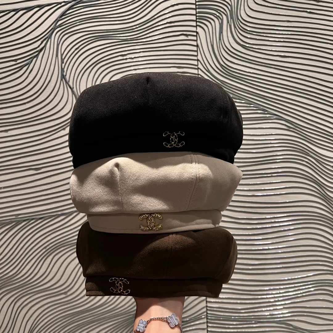 Новейший берет Chanel 2022 года