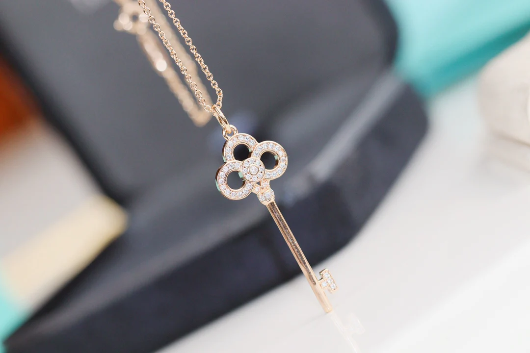 Колье Tiffany 077