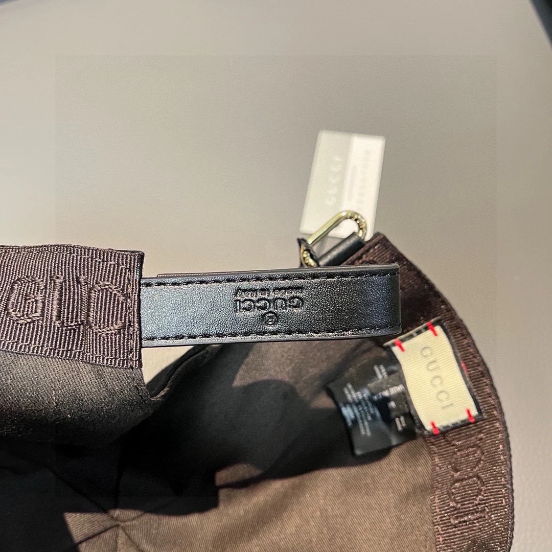 Gucci - Черная бейсболка с двойной буквой G