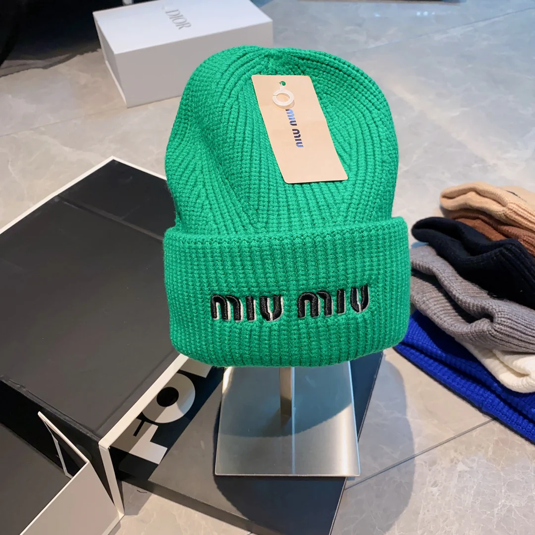 Miu Miu - Шерстяная вязаная шапка
