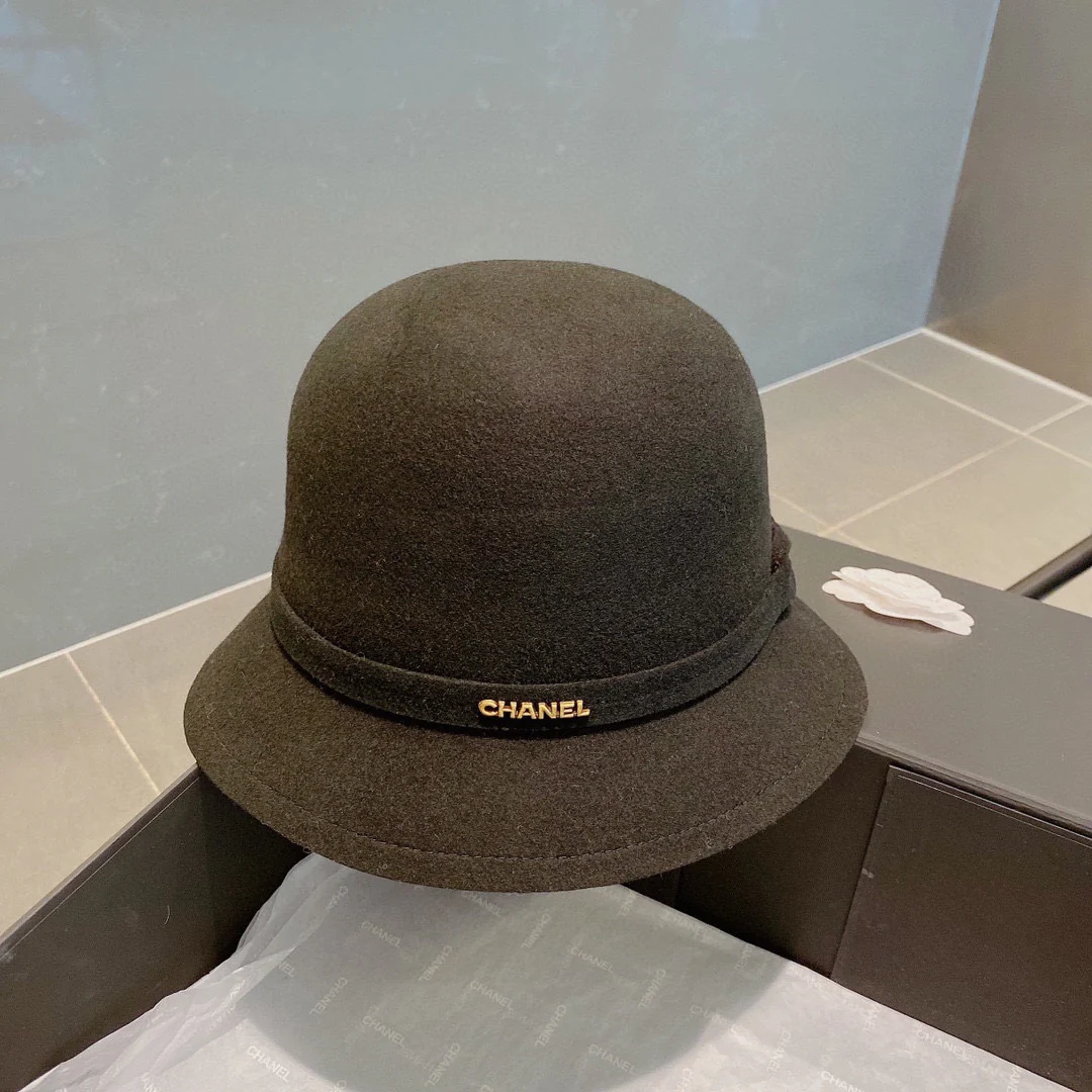 Chanel - Шерстяная шляпа - Черная