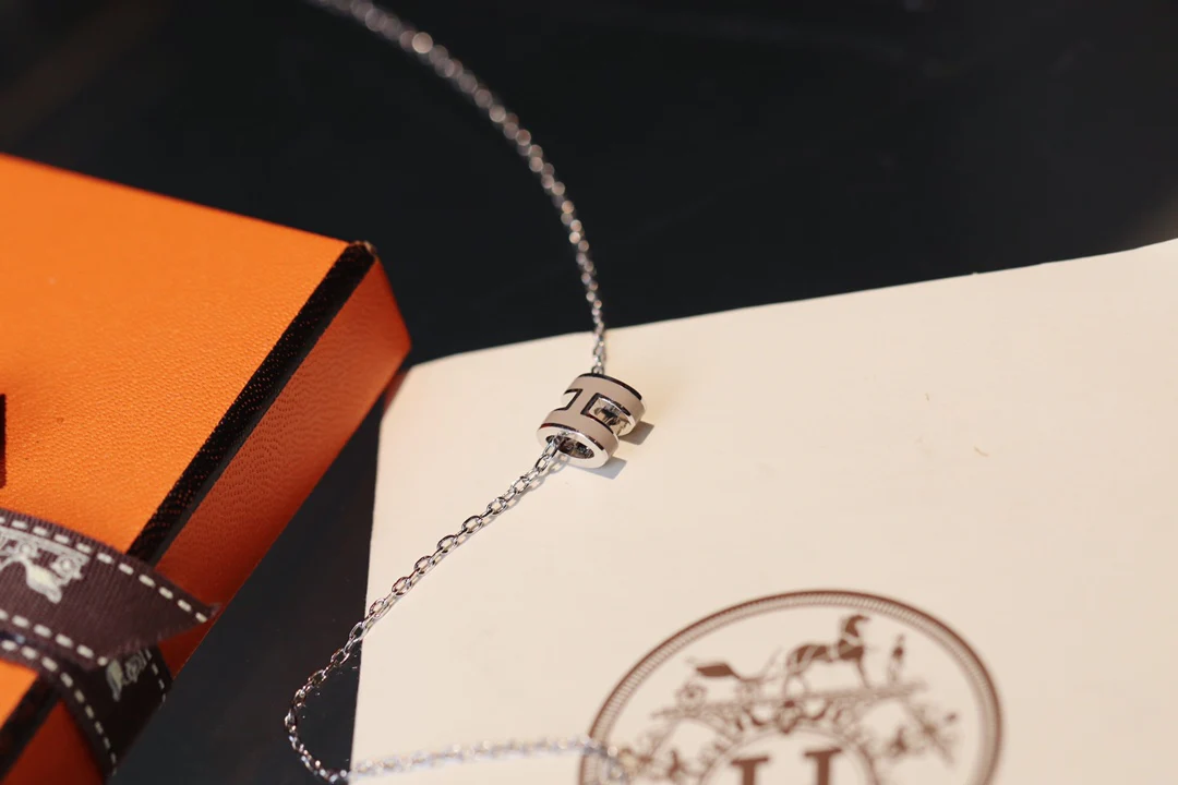 Колье Hermes 060