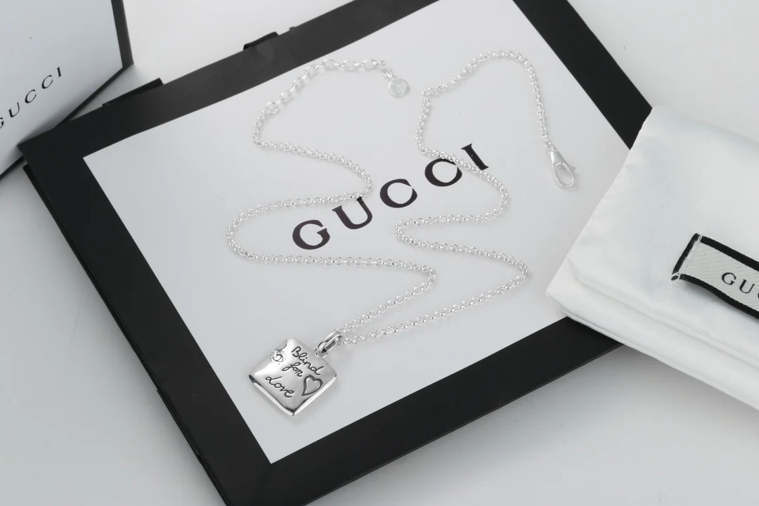 Gucci - Колье 034