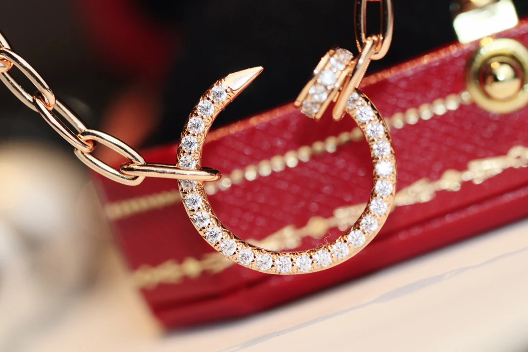 Колье Cartier ?Гвозди?