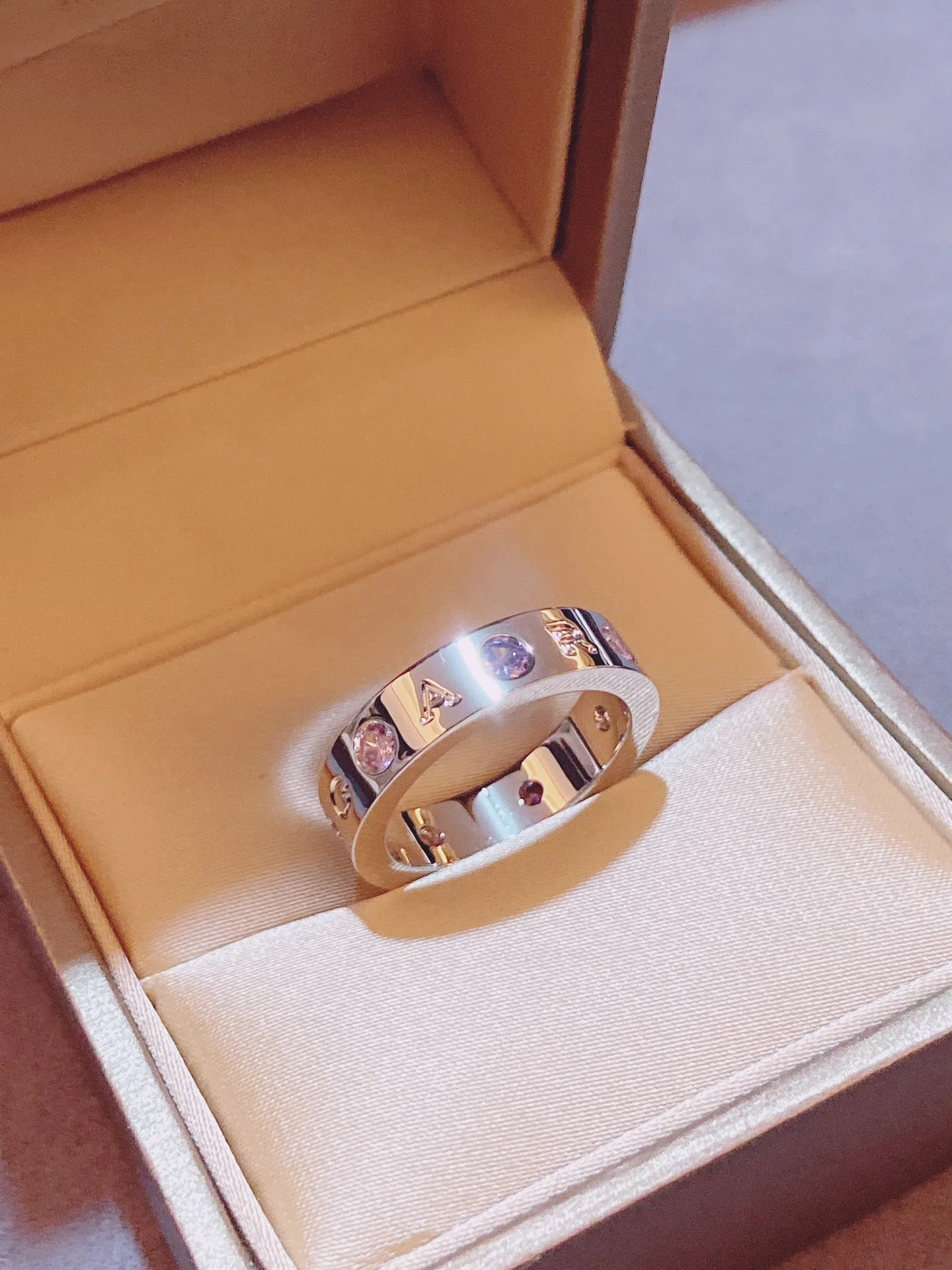 Кольцо Bvlgari 027