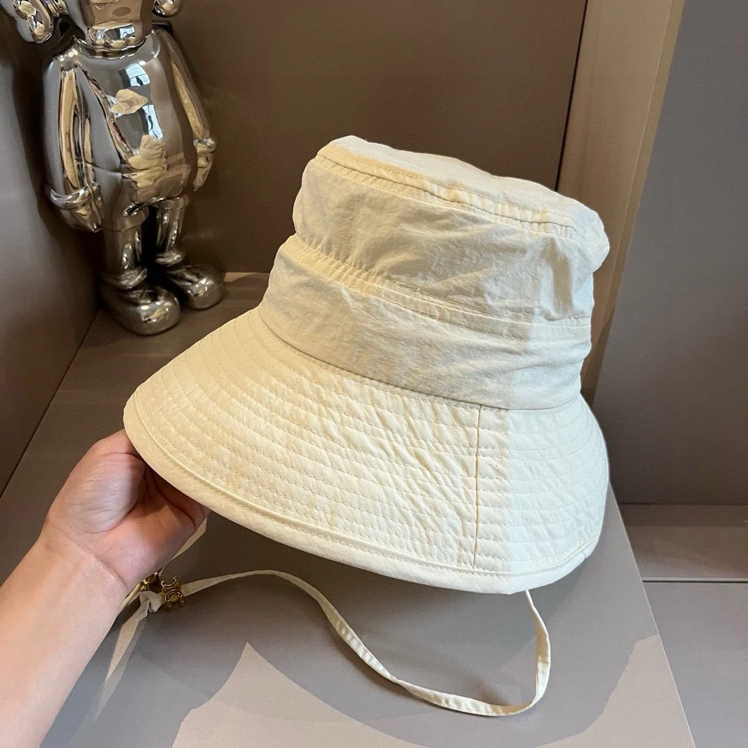 Celine - Солнцезащитная шляпа ручной работы из ткани - Белая