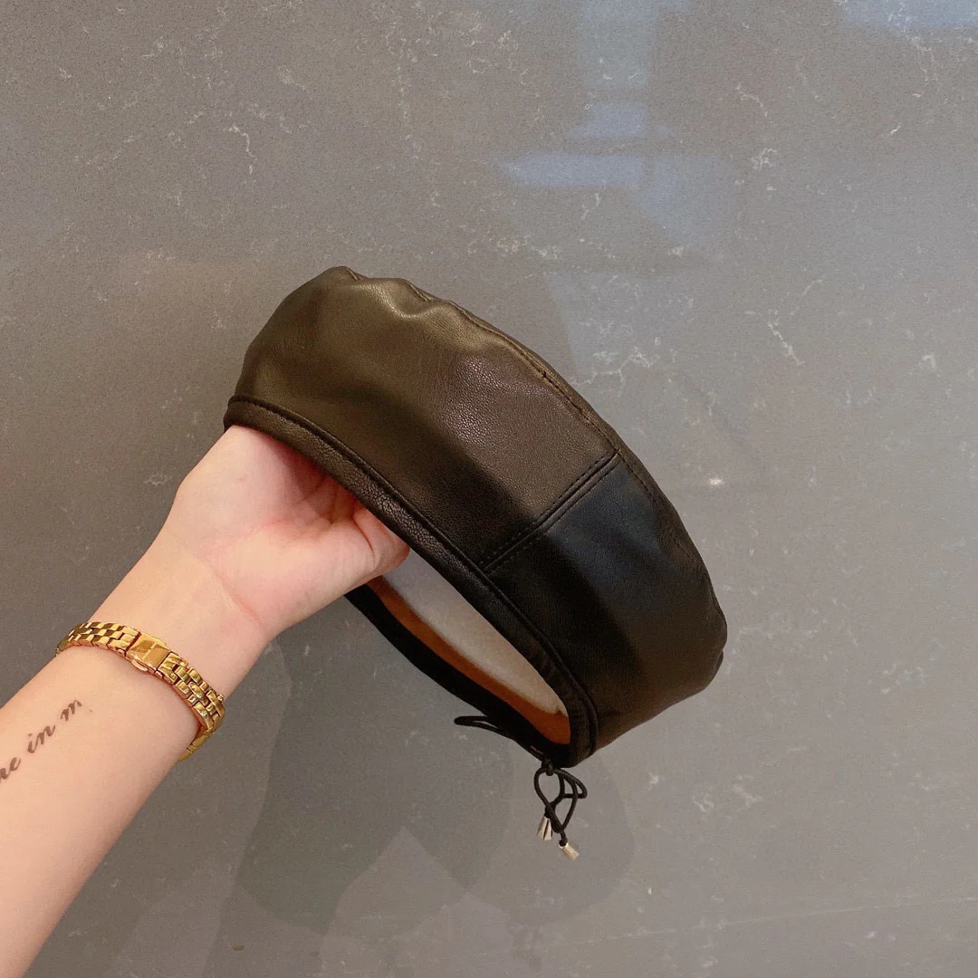 Шерстяной берет Prada - коричневый