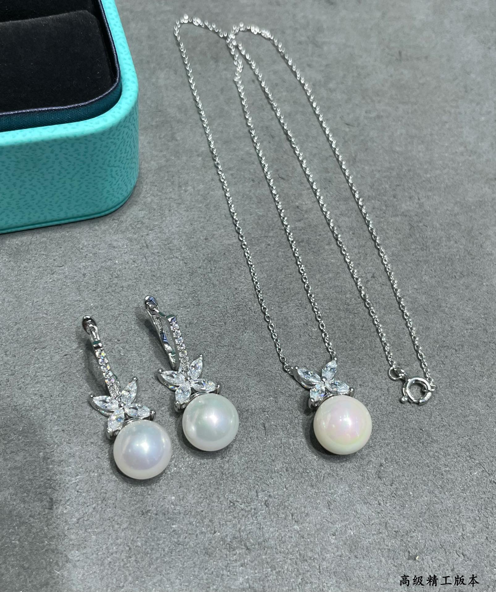 Серьги Tiffany 028