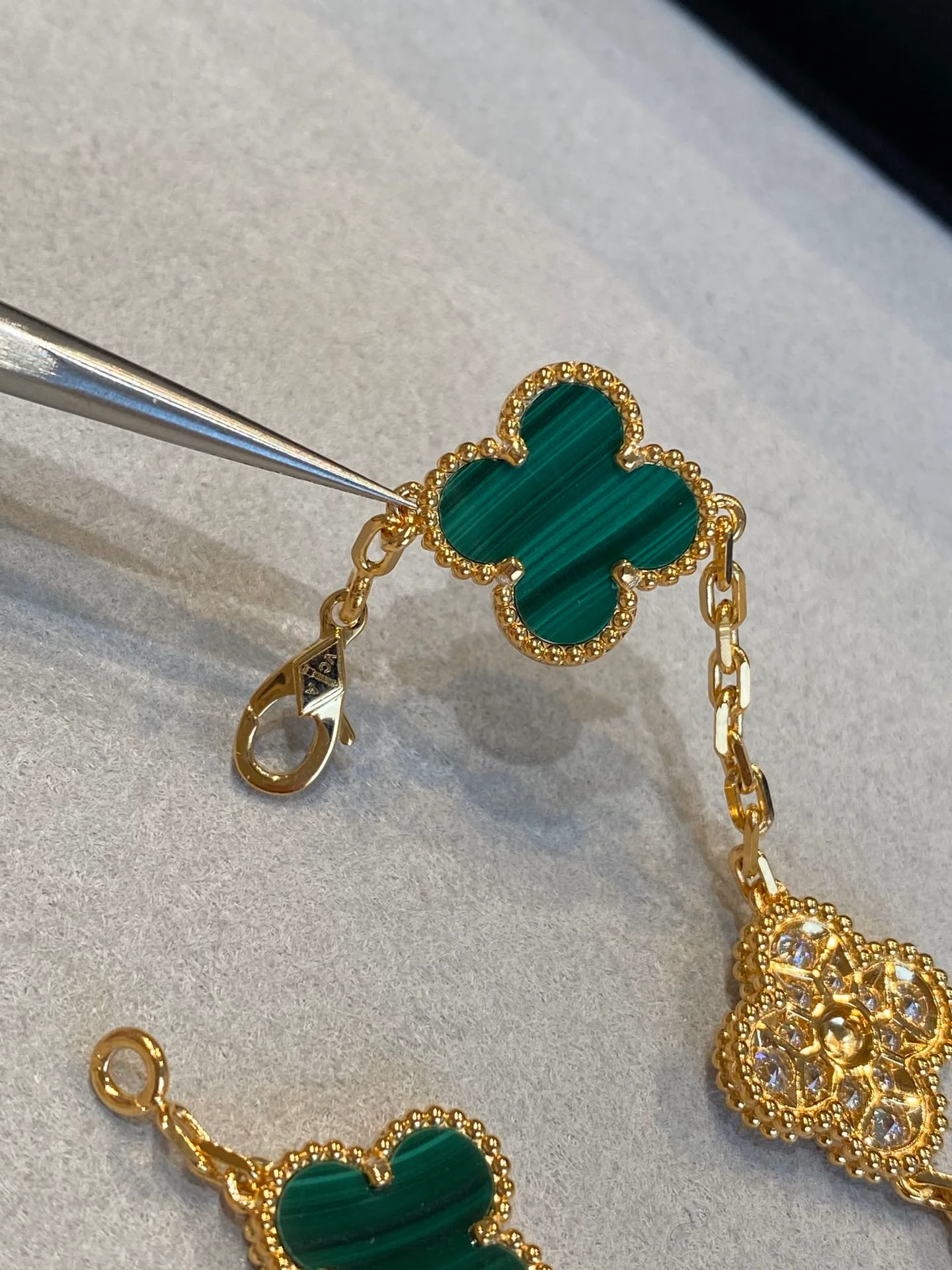 Браслет VCA - 23