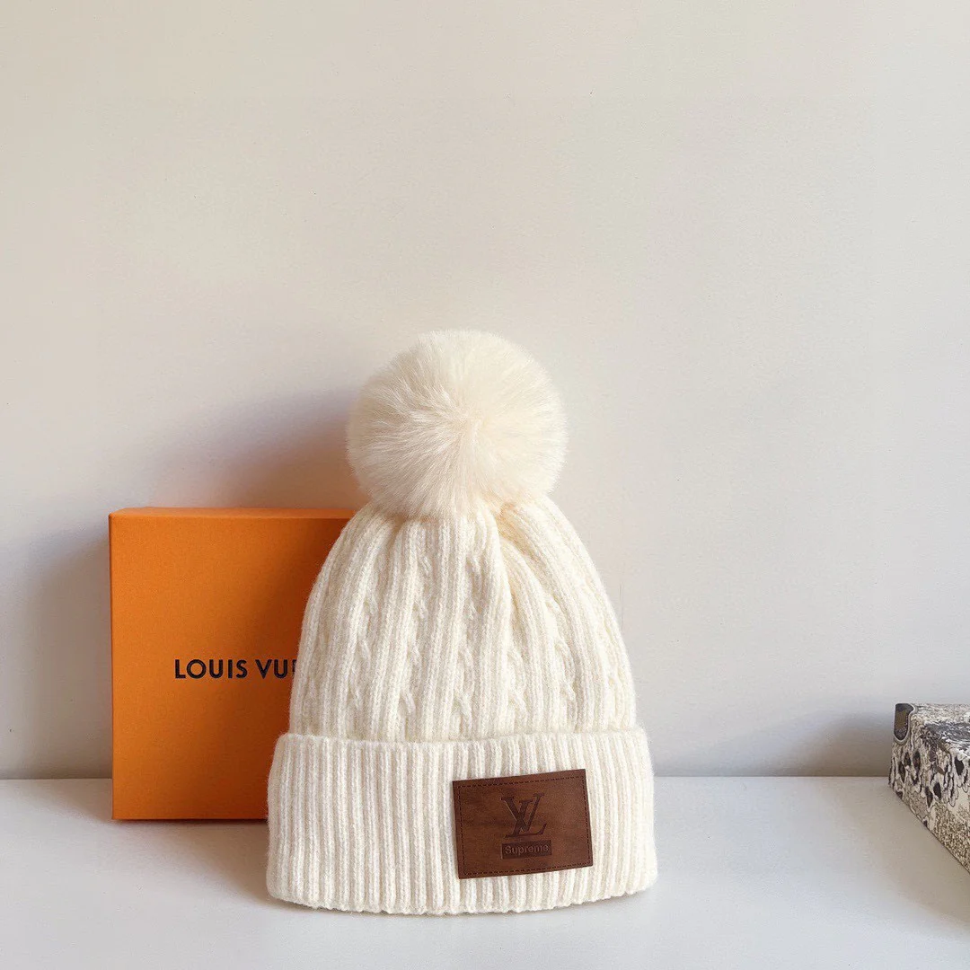 Шапка LV
