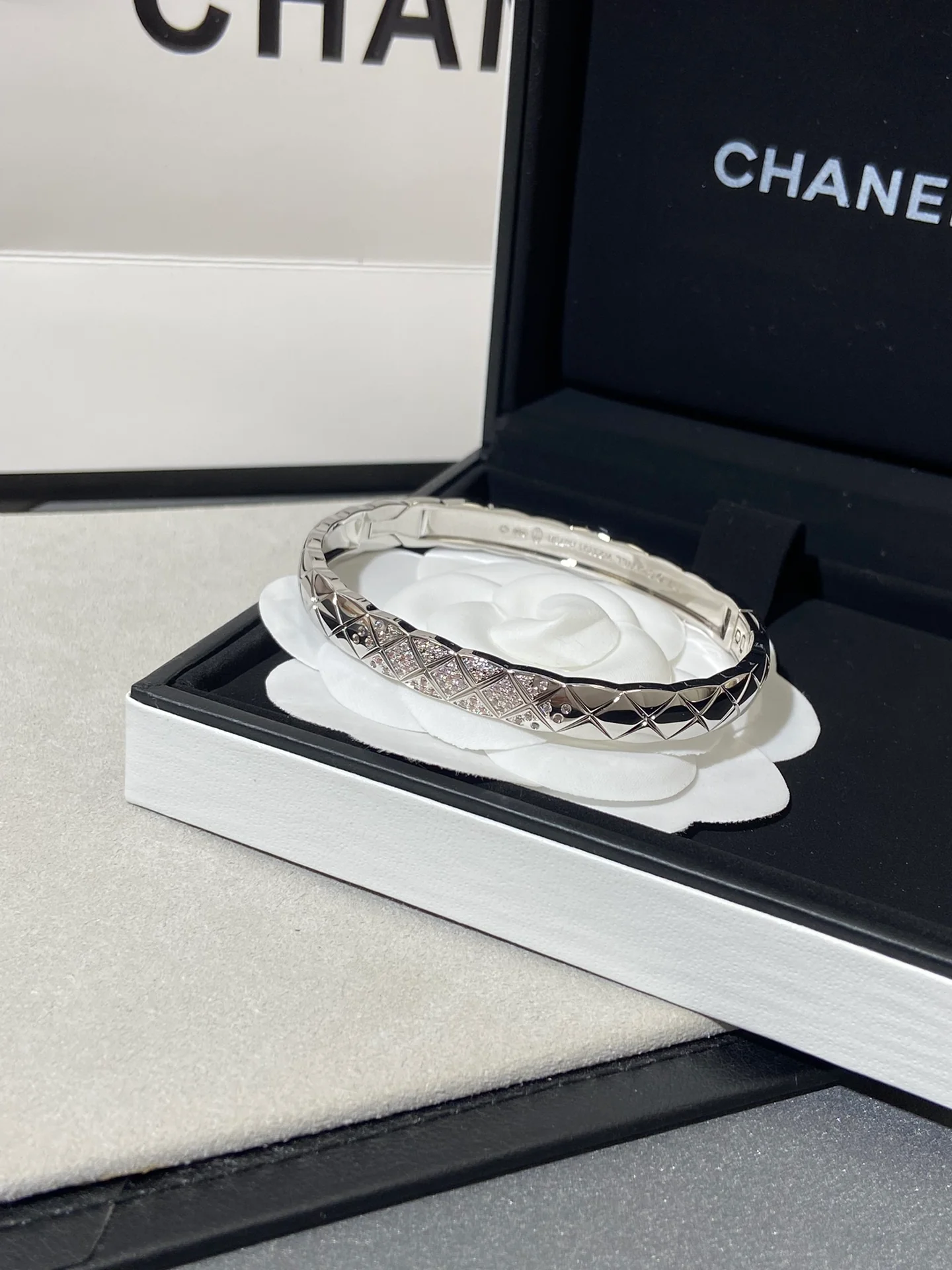 Браслет Chanel 105