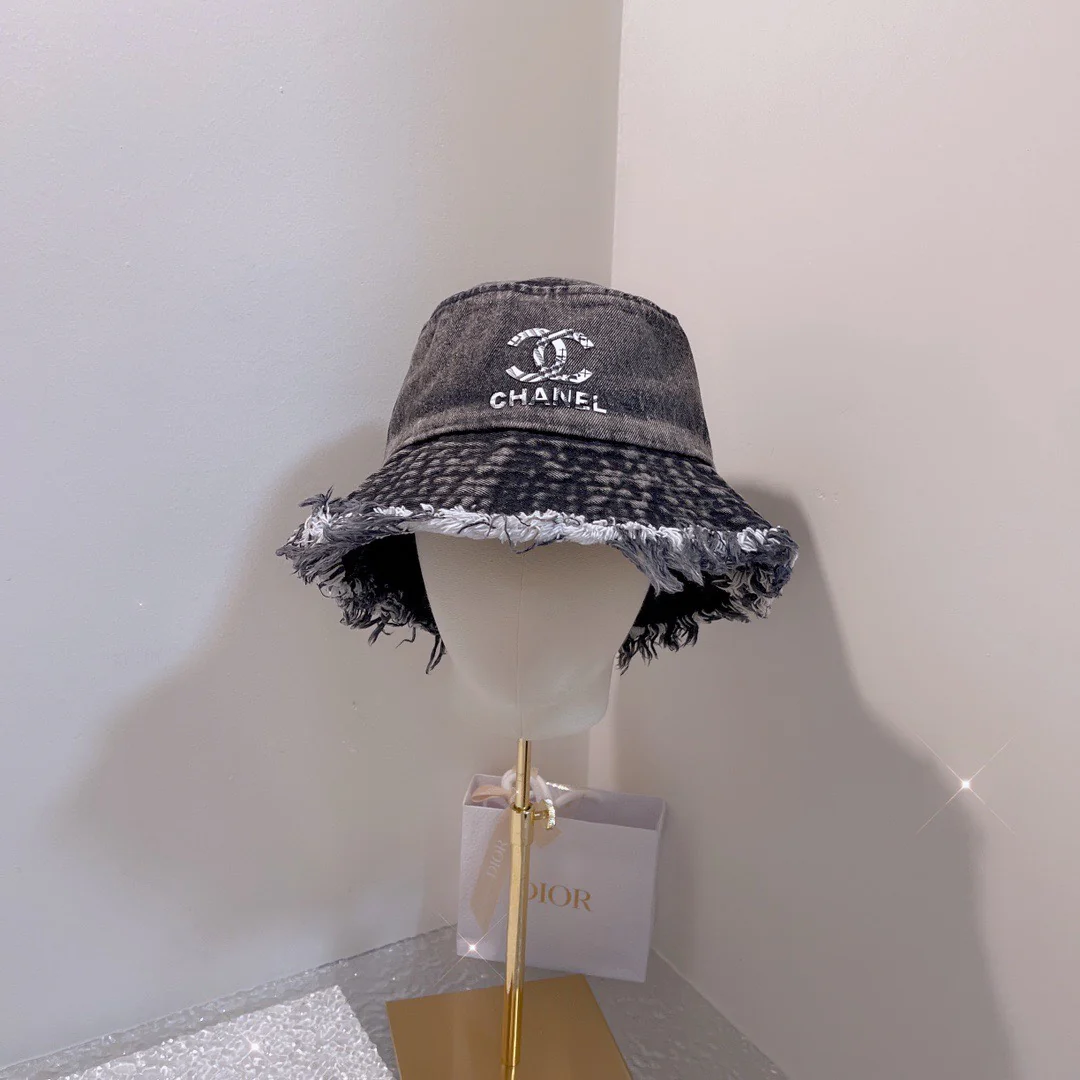 Chanel - Рыбацкая шляпа в стиле 