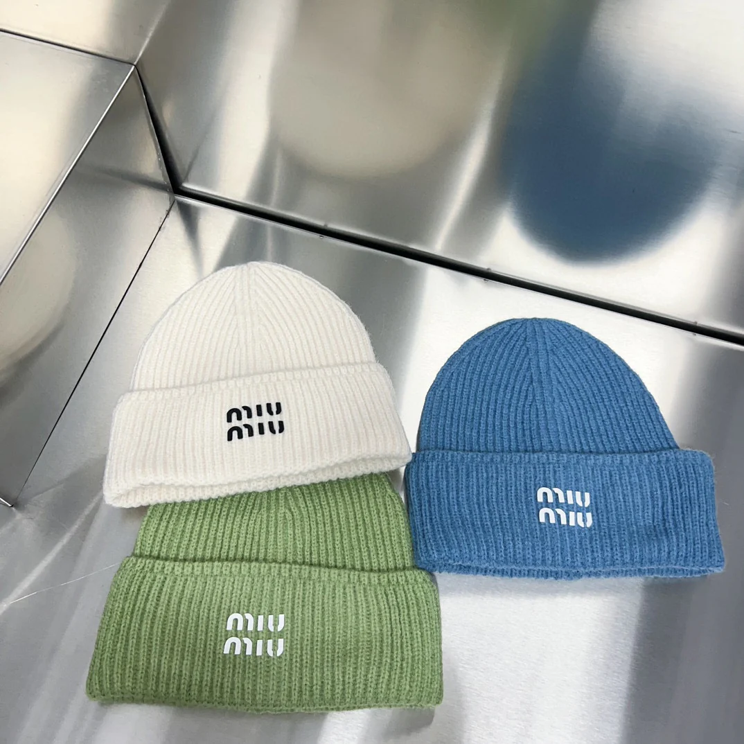 Miu Miu - Новая вязаная шапка-бини