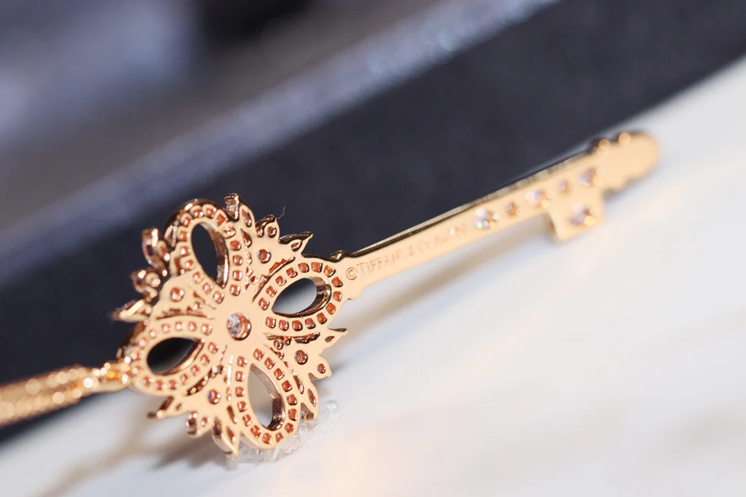 Колье Tiffany 080