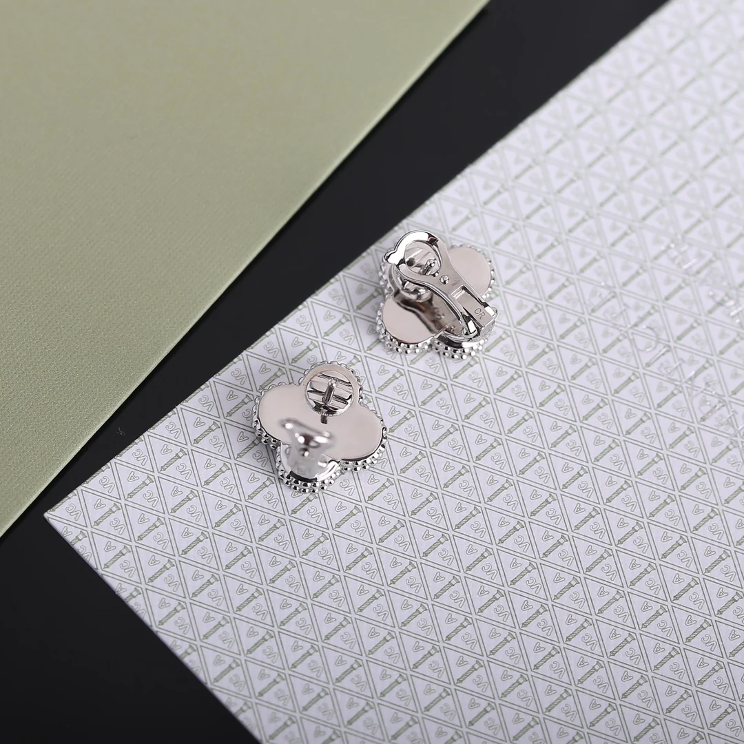 Van Vek - Серьги - Клипсовые серьги - 001