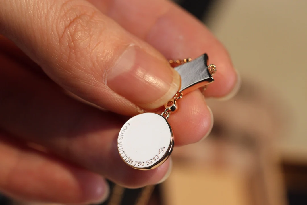 LV-Ожерелье 011