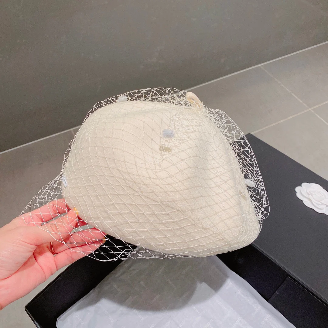 Gucci - Белая шерстяная шляпа художника