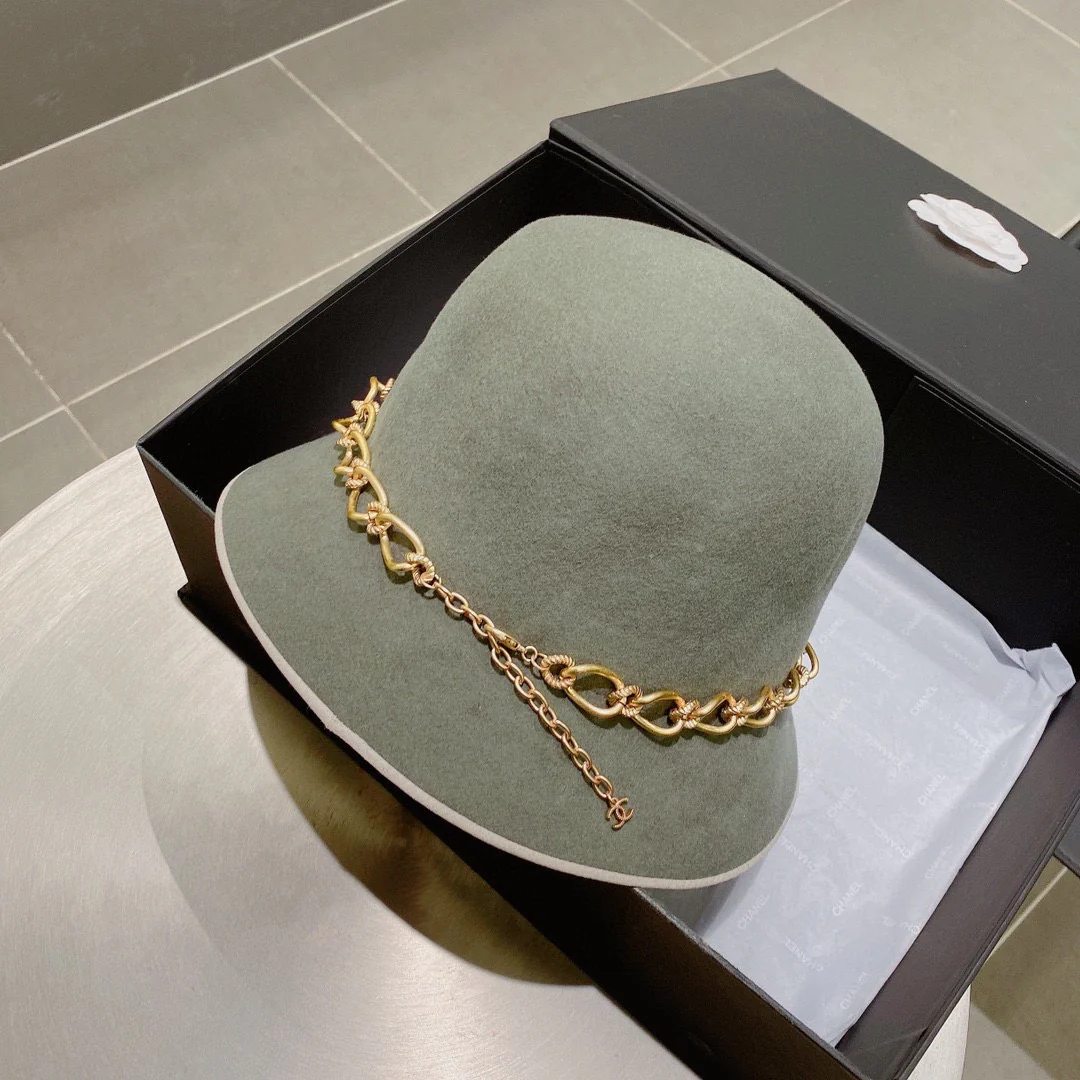 Шерстяная шляпа-цепочка Chanel - серая