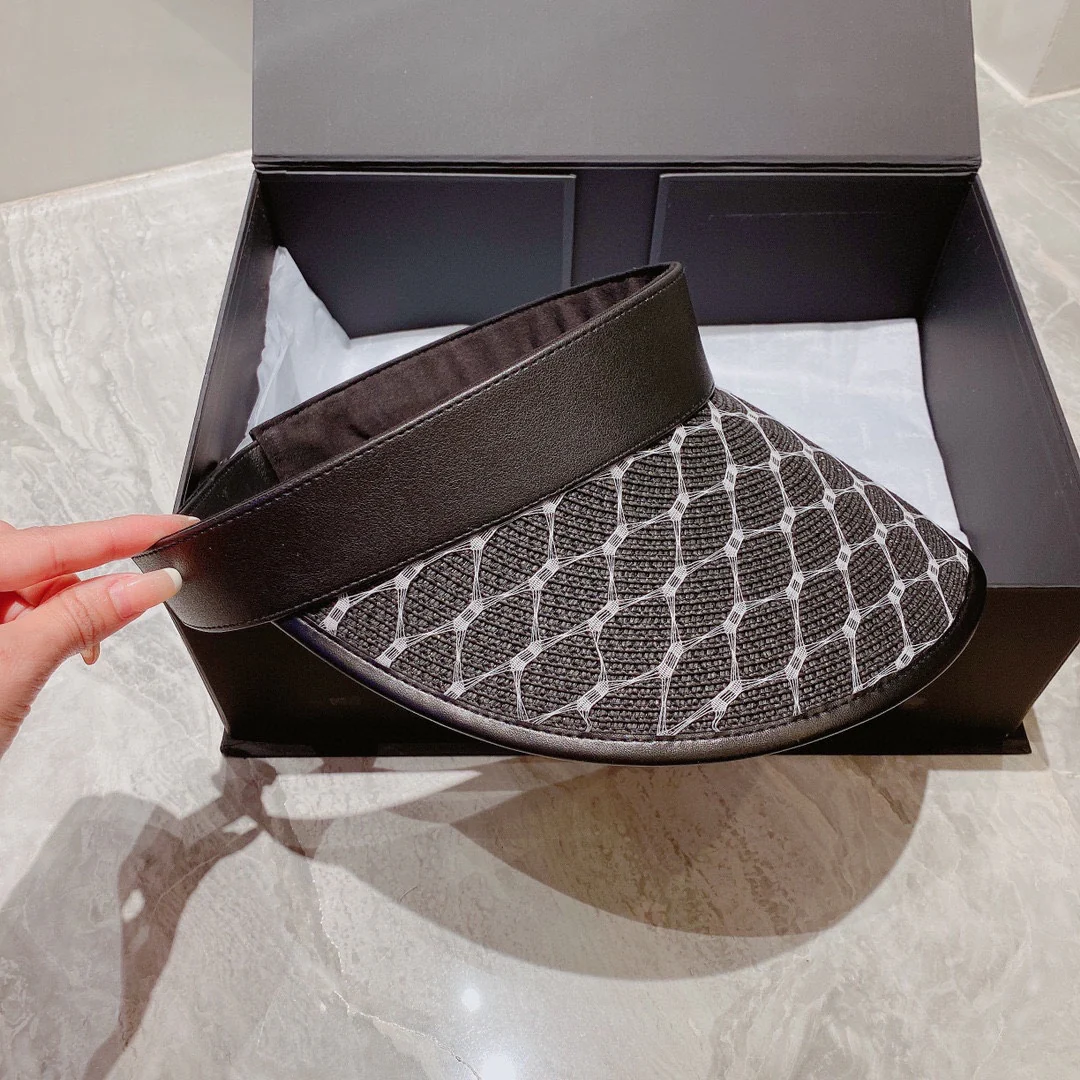 Chanel - Новая летняя шляпа от солнца