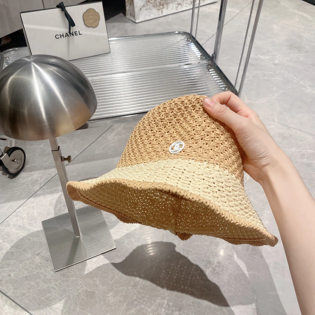 Рыбацкая соломенная шляпа Chanel