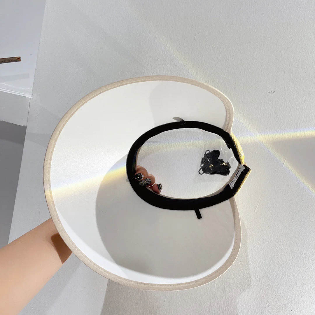 Соломенная шляпа Chanel 2022 с открытым верхом - 1 шт.