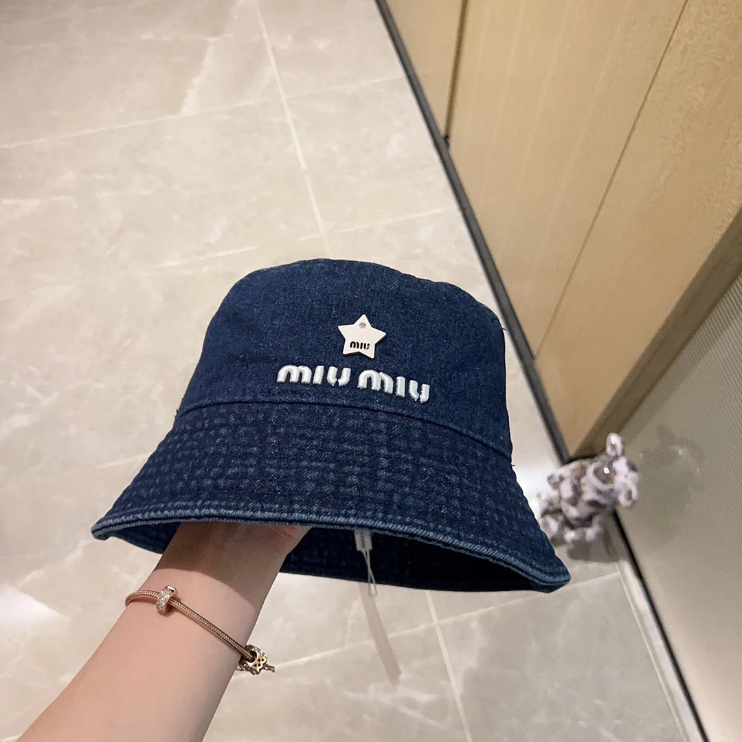 Новинка сезона ?Ранняя осень? от Miu Miu 2023 — Джинсовая панама — Синяя